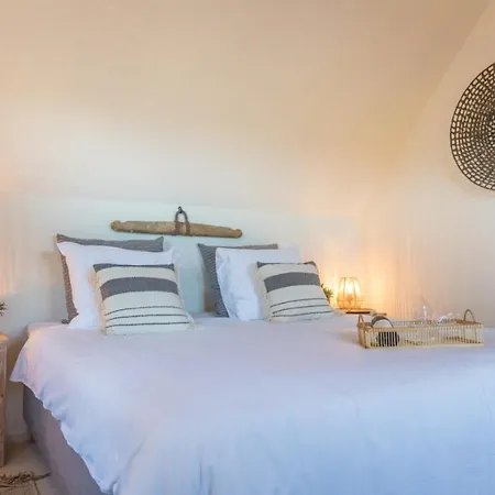 Hoeve 'vlakbij Oost' - - Farm Stables Bed & Breakfast